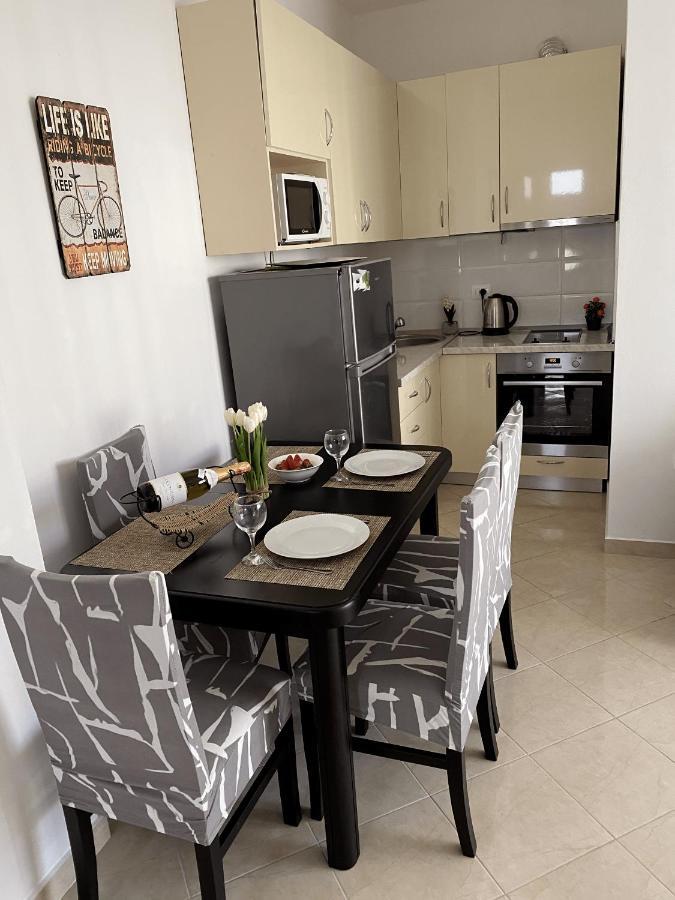 Madernas Bernad Apartment Orikum Dış mekan fotoğraf